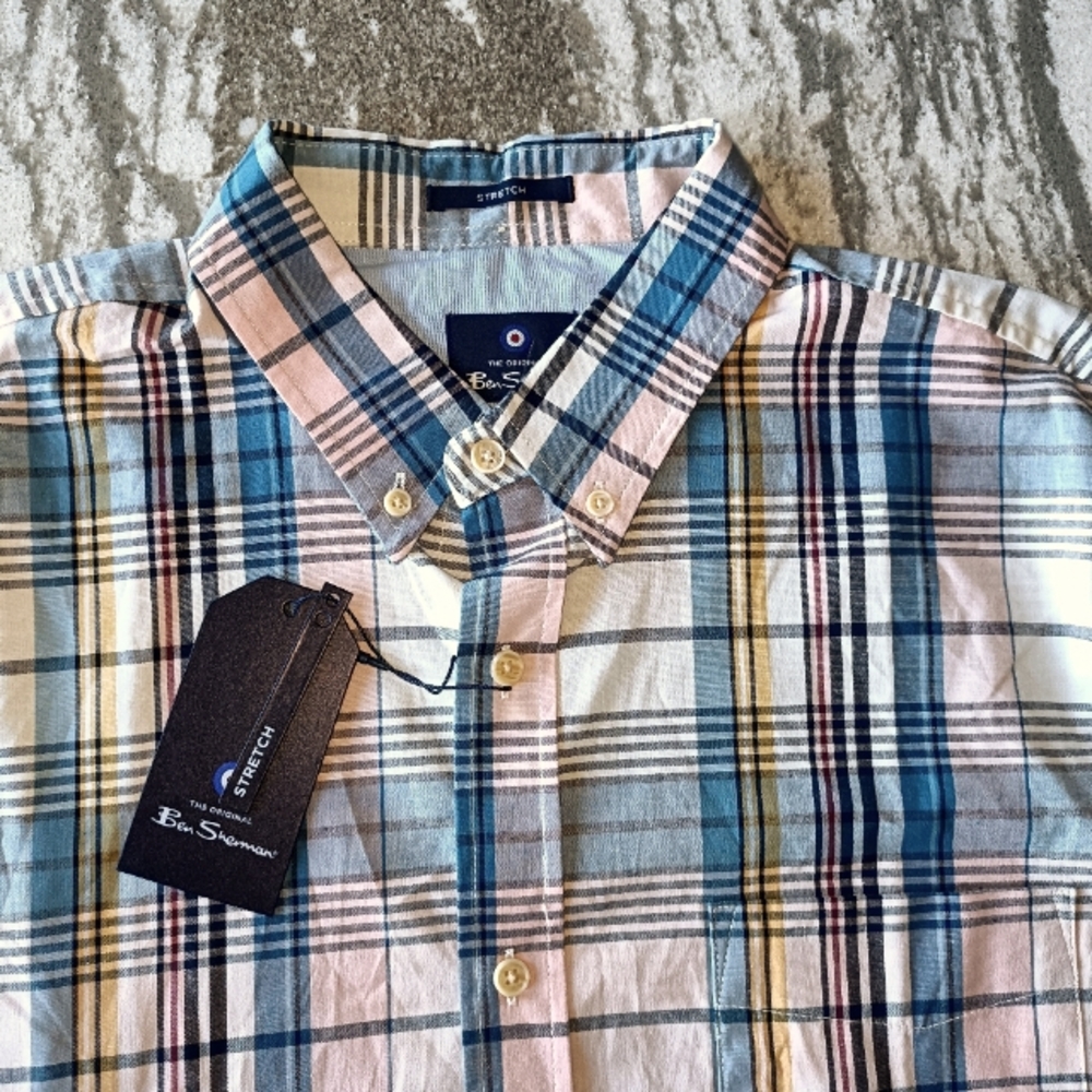 Ben Sherman Men's Plaid Short Sleeve Shirt New Size Large